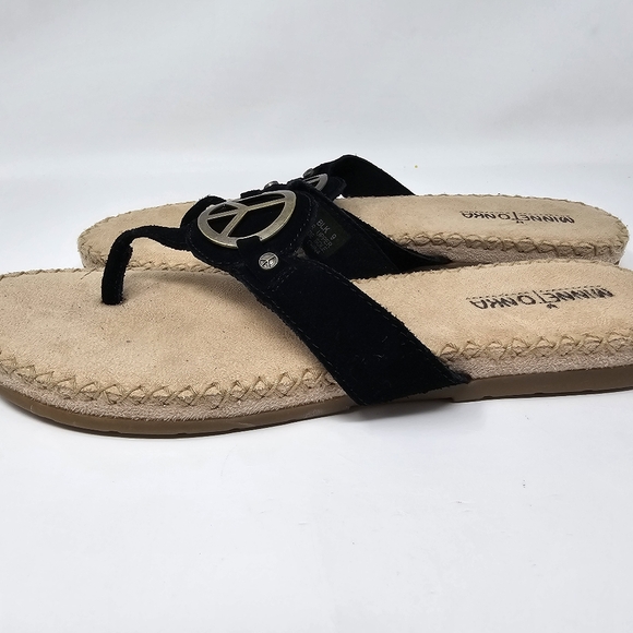 Minnetonka Peace Sign Suede Leather Black Flip Flops Sandals Size 9 - Picture 2 of 5
